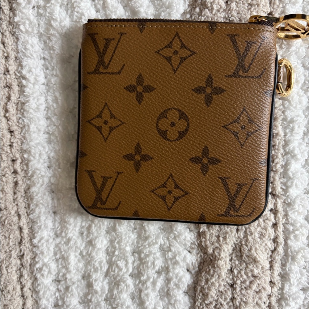 Authentic Louis Vuitton Brown Monogram Pouch - Picture 2 of 6